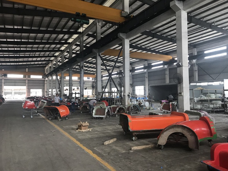 水上樂園設(shè)備