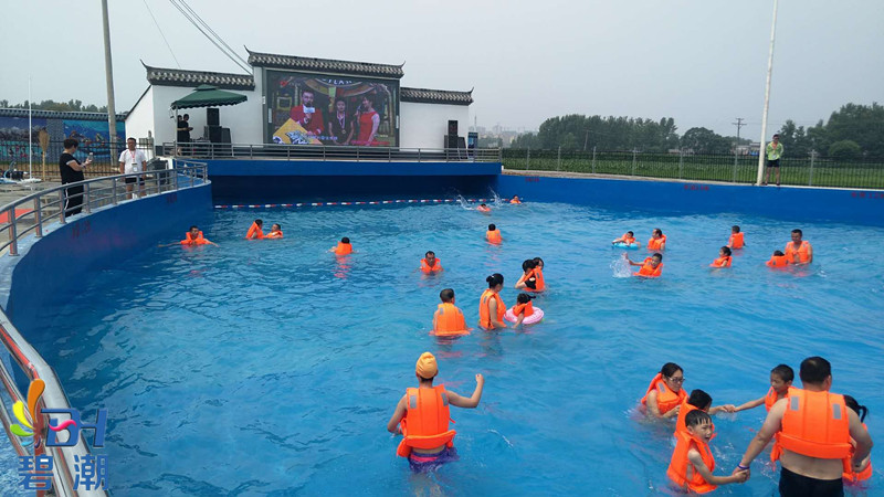 水上樂(lè)園設(shè)備